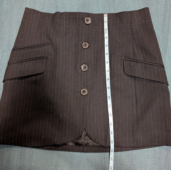 Zara Button-Front Pinstripe Skirt - Picture 4 of 8